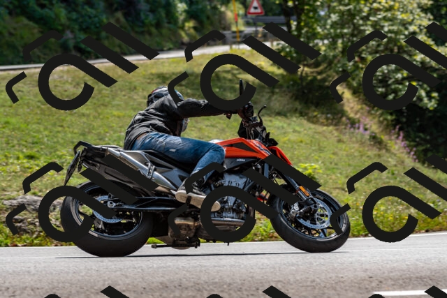 202509071344-DSC_8537_d2_