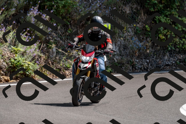 202509071355-DSC_8584_d2_