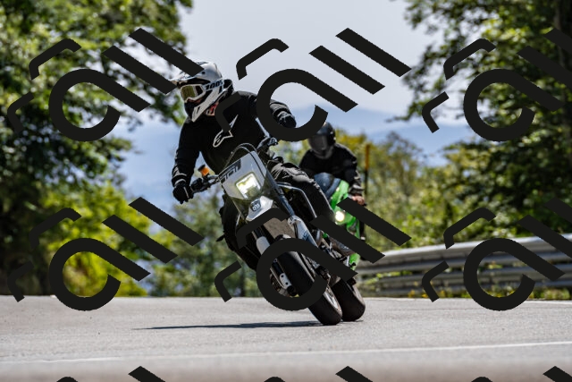 202509071429-DSC_8671_d2_