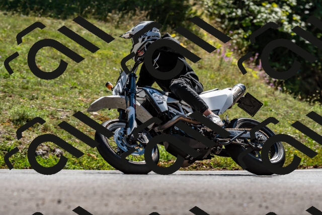 202509071429-DSC_8674_d2_