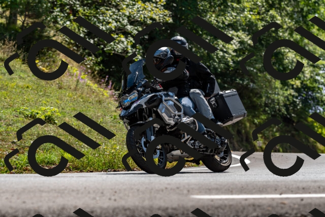 202509071436-DSC_8701_d2_