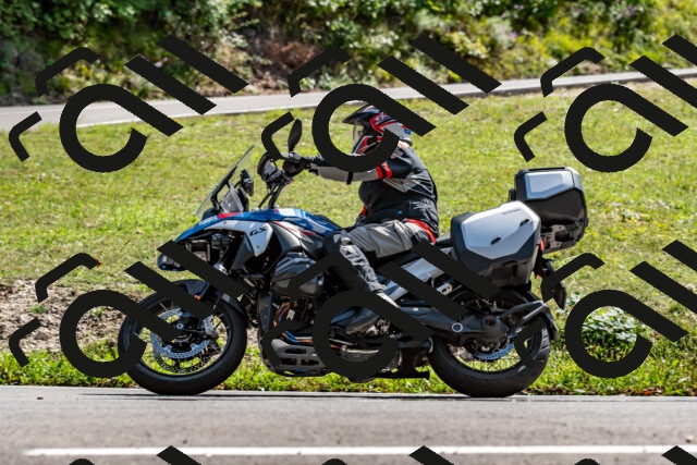 202509071449-DSC_8734_d2_