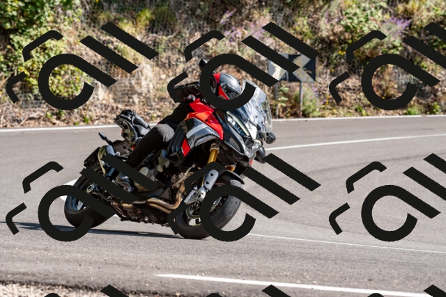 202509071534-DSC_8881_d2_