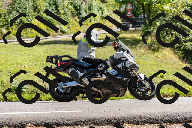 202509071544-DSC_8939_d2_