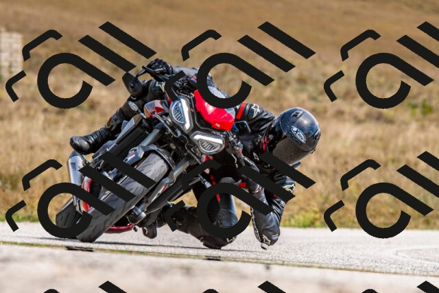 20250907131828-R01_7265_r1