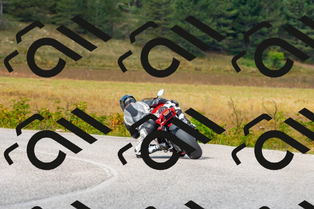 20250907104842_-R021584_r2