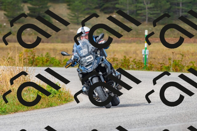 20250907104852_-R021588_r2