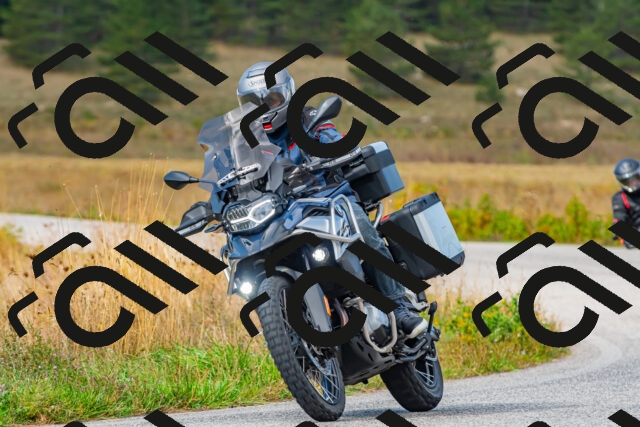 20250907104902_-R021600_r2