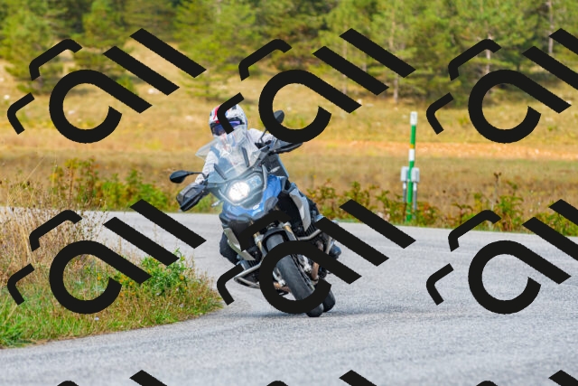 20250907105443_-R021661_r2