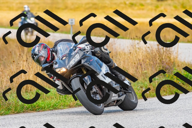 20250907105627_-R021691_r2