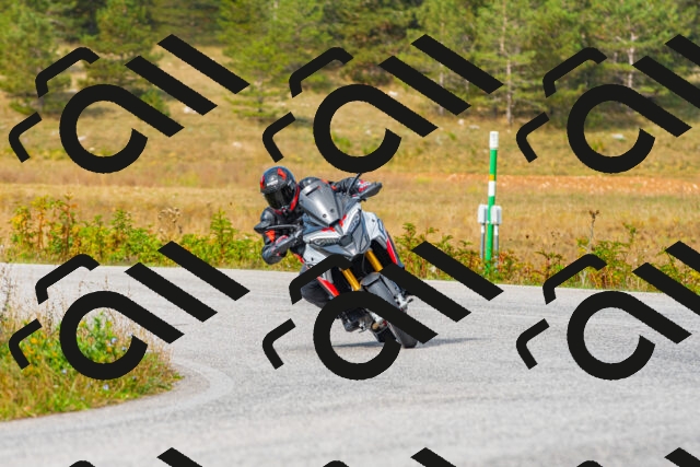 20250907105928_-R021713_r2