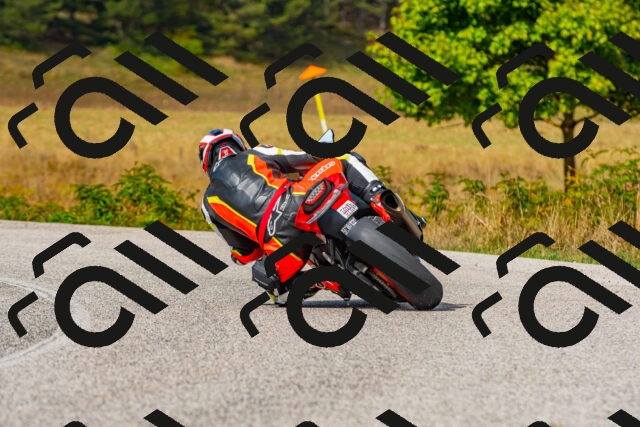 20250907110805_-R021811_r2