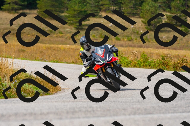 20250907115758_-R022486_r2