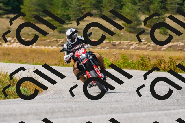 20250907120815_-R022662_r2