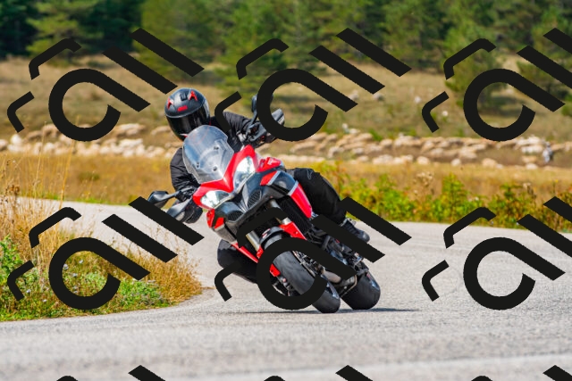 20250907120840_-R022670_r2