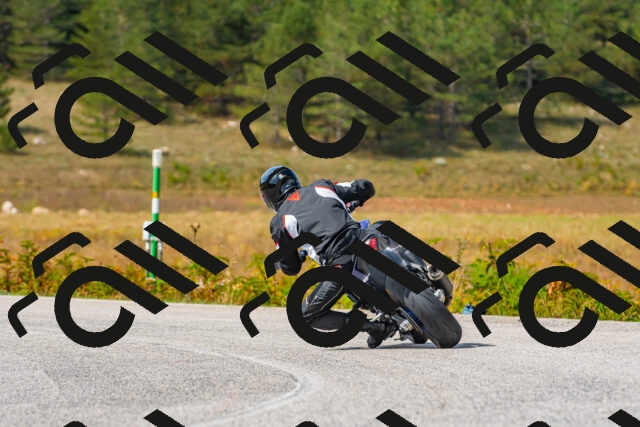 20250907120904_-R022685_r2