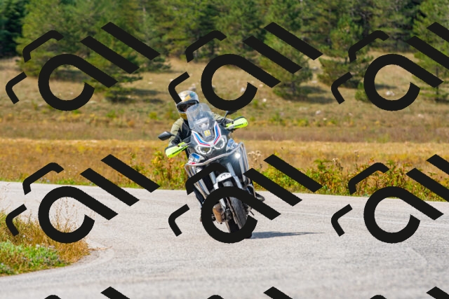 20250907123216_-R022831_r2