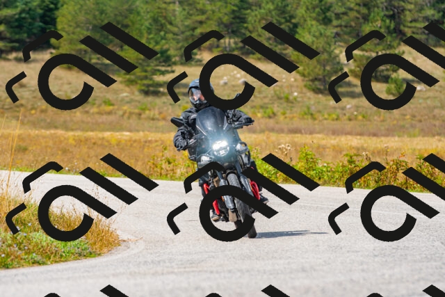 20250907123218_-R022835_r2