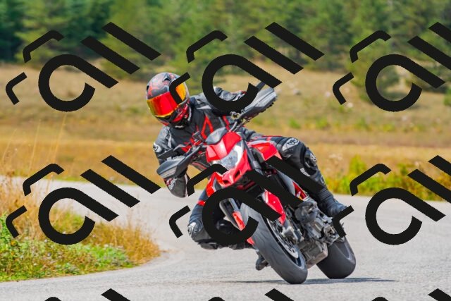 20250907124340_-R022887_r2