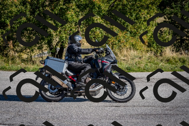 202509131009-DSC_3860_c2