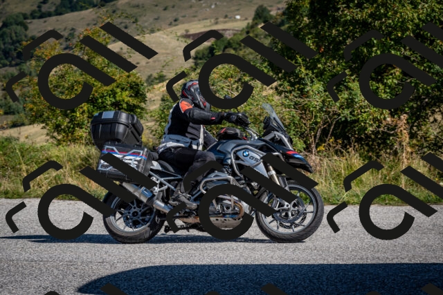 202509131050-DSC_3927_c2