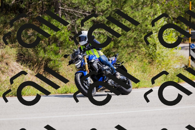 202509131322-_04A8294_c3