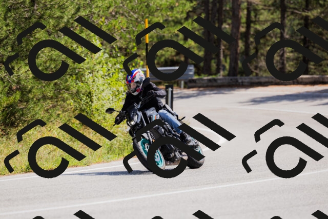 202509131323-_04A8297_c3