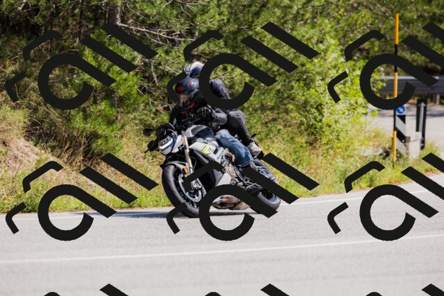 202509131328-_04A8370_c3