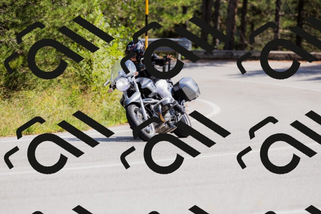 202509131330-_04A8388_c3