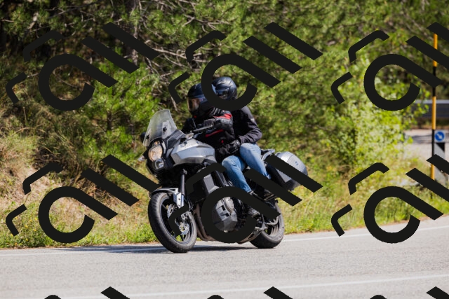 202509131330-_04A8395_c3