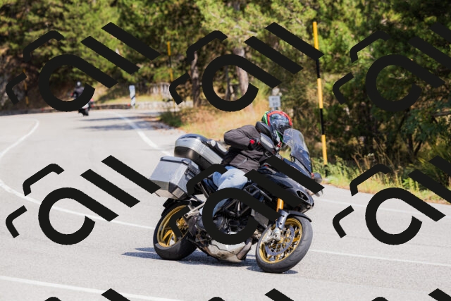 202509131330-_04A8401_c3