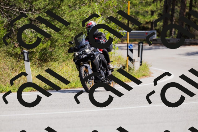 202509131331-_04A8416_c3