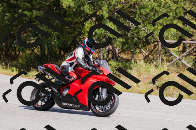 202509131332-_04A8426_c3