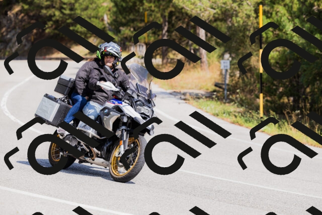 202509131333-_04A8437_c3