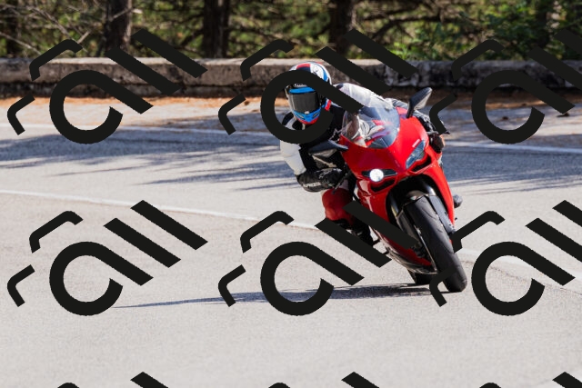 202509131340-_04A8494_c3