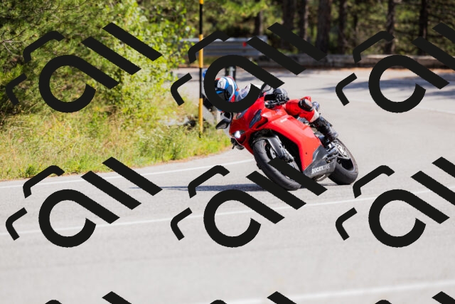 202509131340-_04A8498_c3