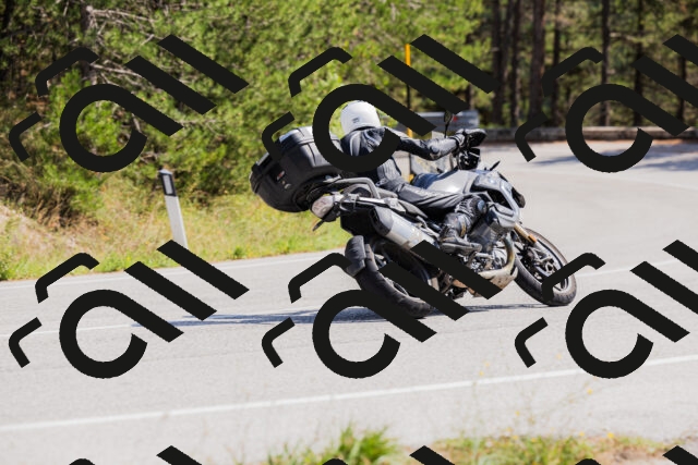 202509131342-_04A8515_c3