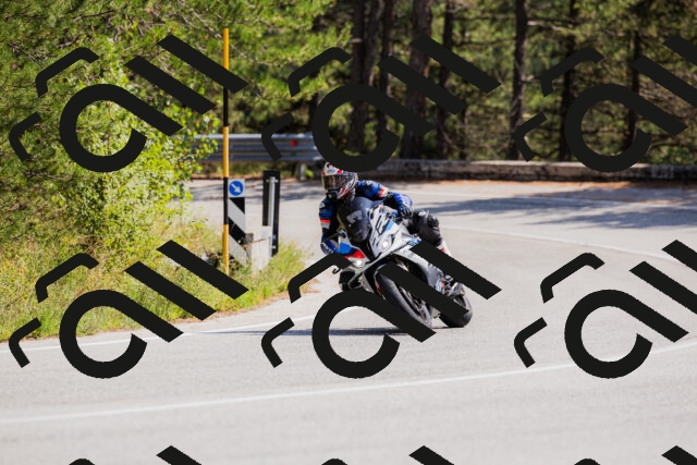 202509131343-_04A8545_c3