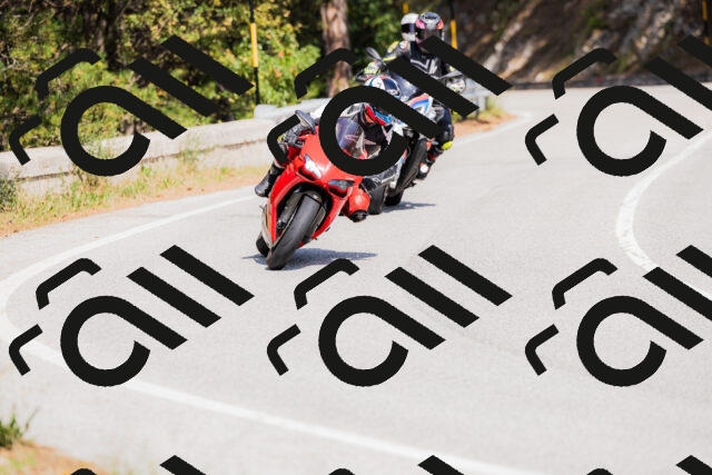 202509131343-_04A8550_c3