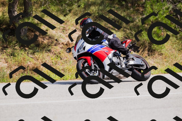 202509131344-_04A8569_c3