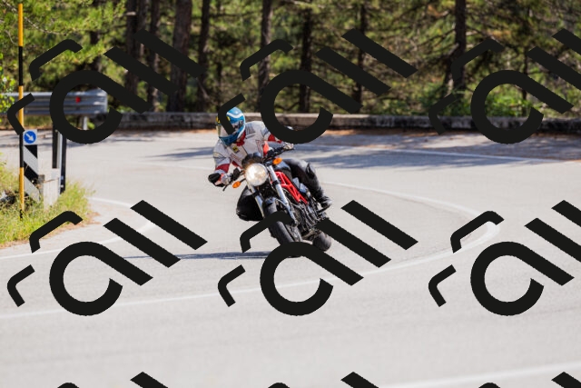 202509131347-_04A8579_c3