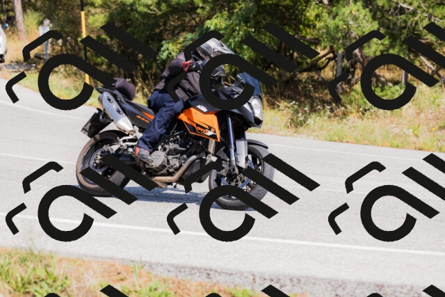 202509131403-_04A8714_c3