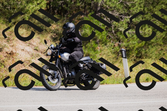 202509131405-_04A8746_c3