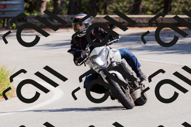 202509131407-_04A8751_c3