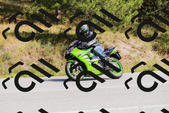 202509131414-_04A8811_c3