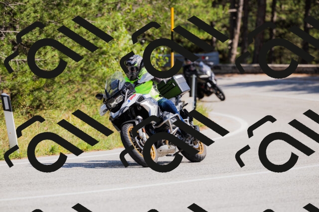 202509131428-_04A8883_c3