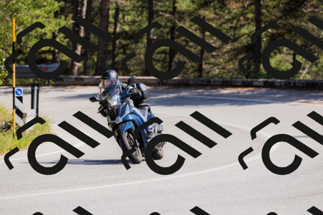 202509131428-_04A8902_c3