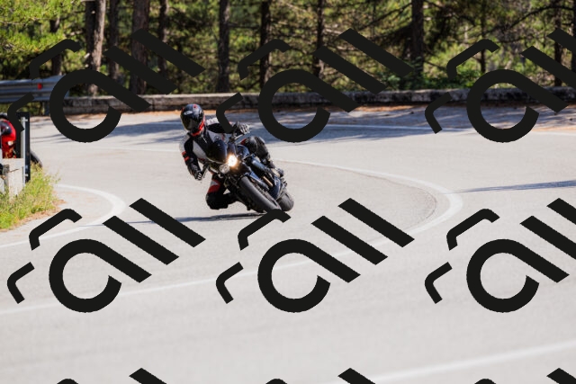 202509131434-_04A8967_c3