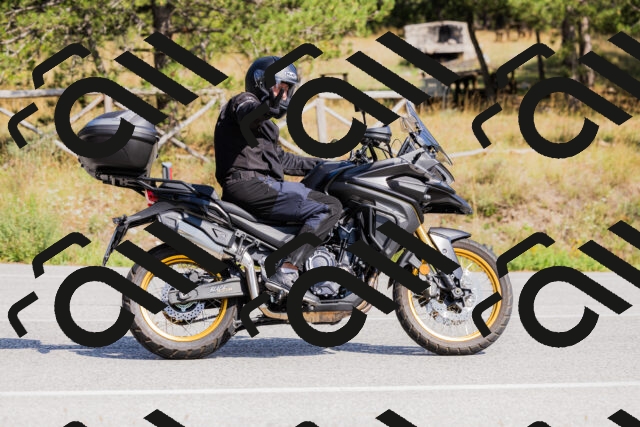 202509131444-_04A9073_c3