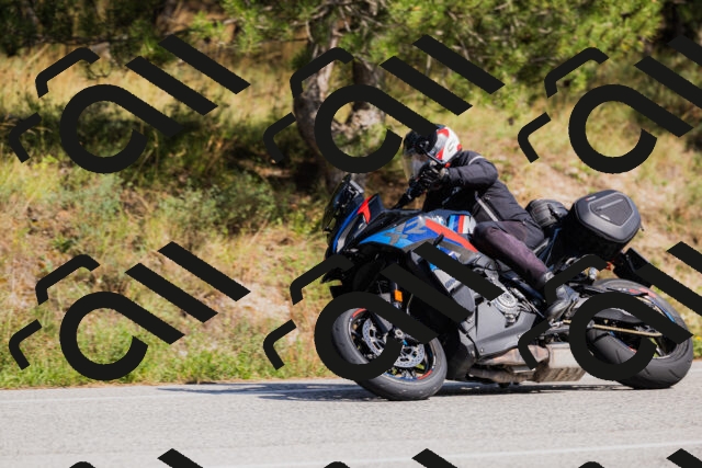 202509131445-_04A9080_c3